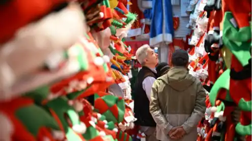 Economic Watch: China's Yiwu sets global rhythm for Christmas trade